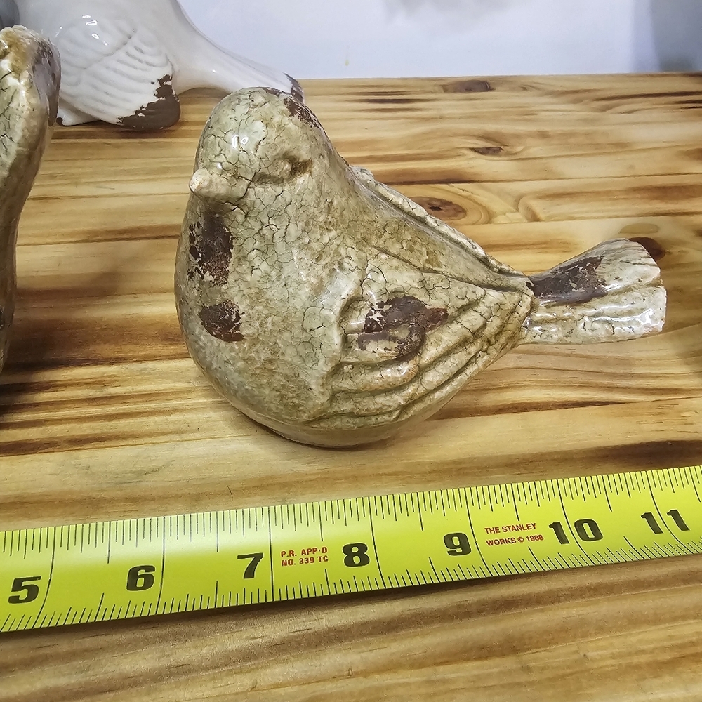 Pair Of (2) Vintage Ceramic Bird Figurines In Faux Stone Design - Picture 2 of 5
